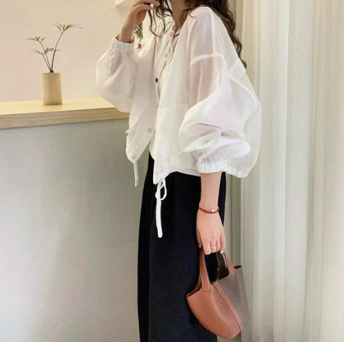 TIRA 여성 라운드넥 빅포켓 루즈핏 바람막이 아우터 가벼운 긴팔 봄여름 휴가 캐주얼 자켓